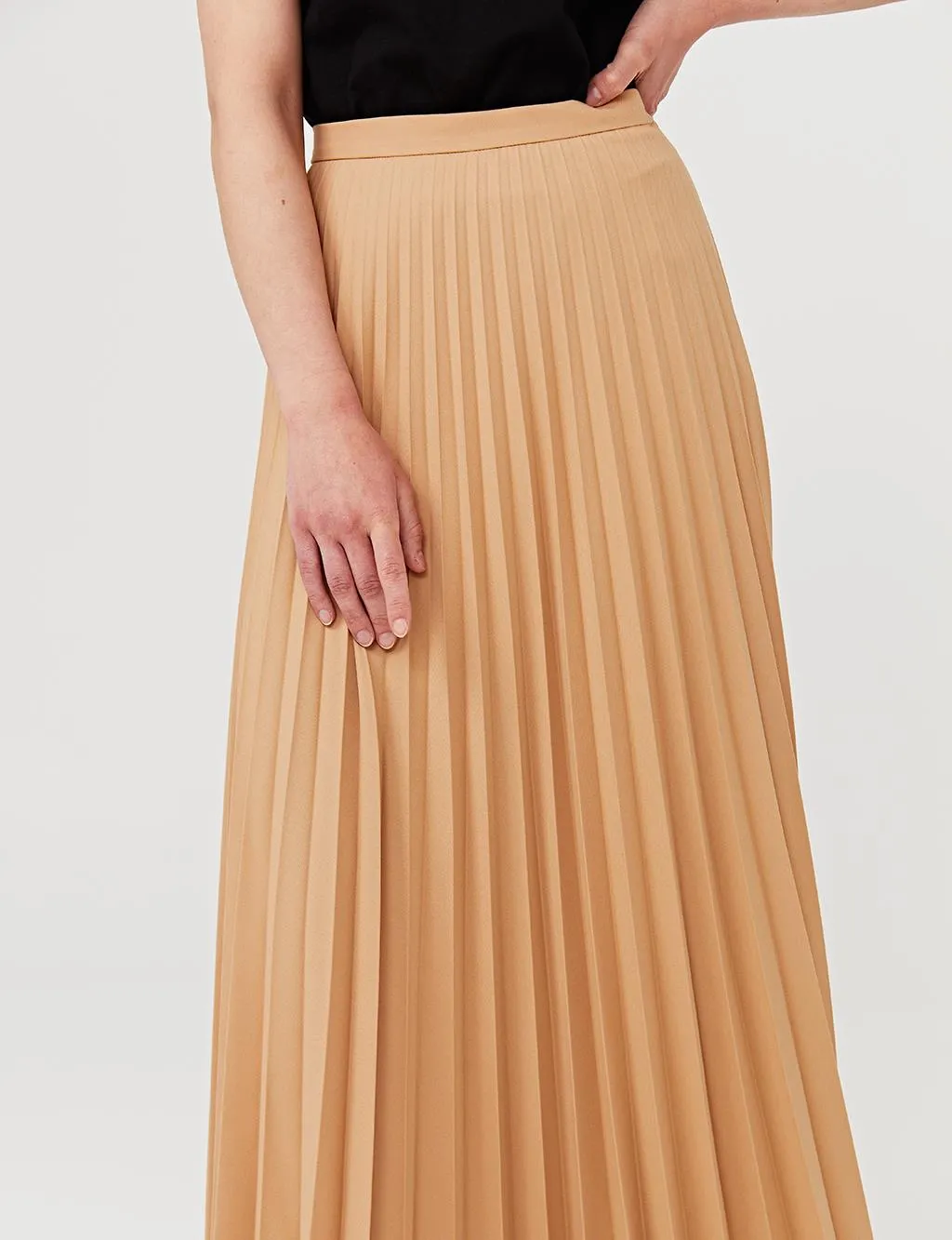 Basic Pleated Skirt Camel SZ 12501