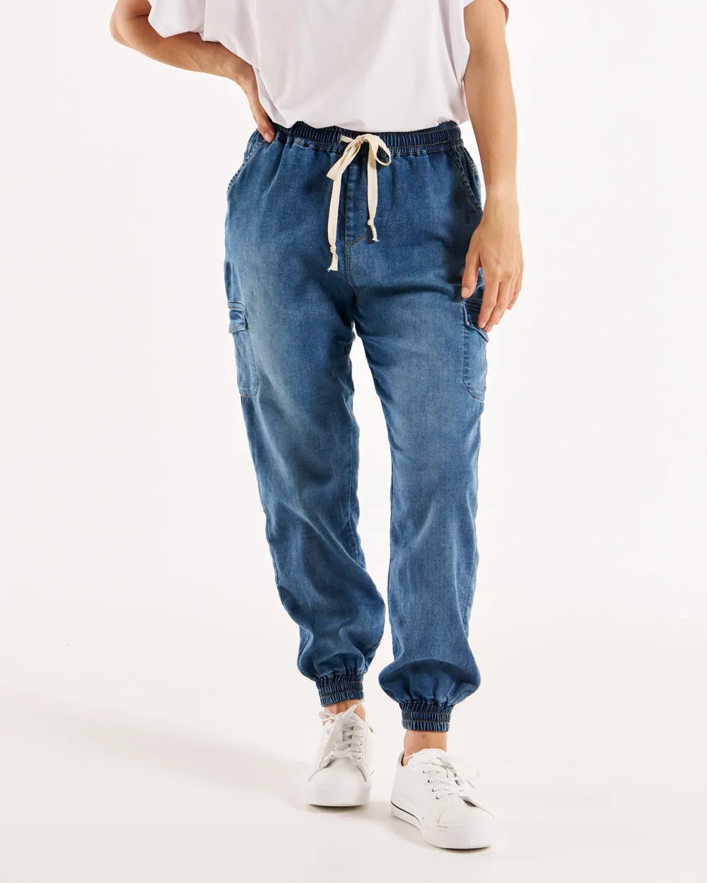 Betty Basics Connecticut Cargo Jean Azure