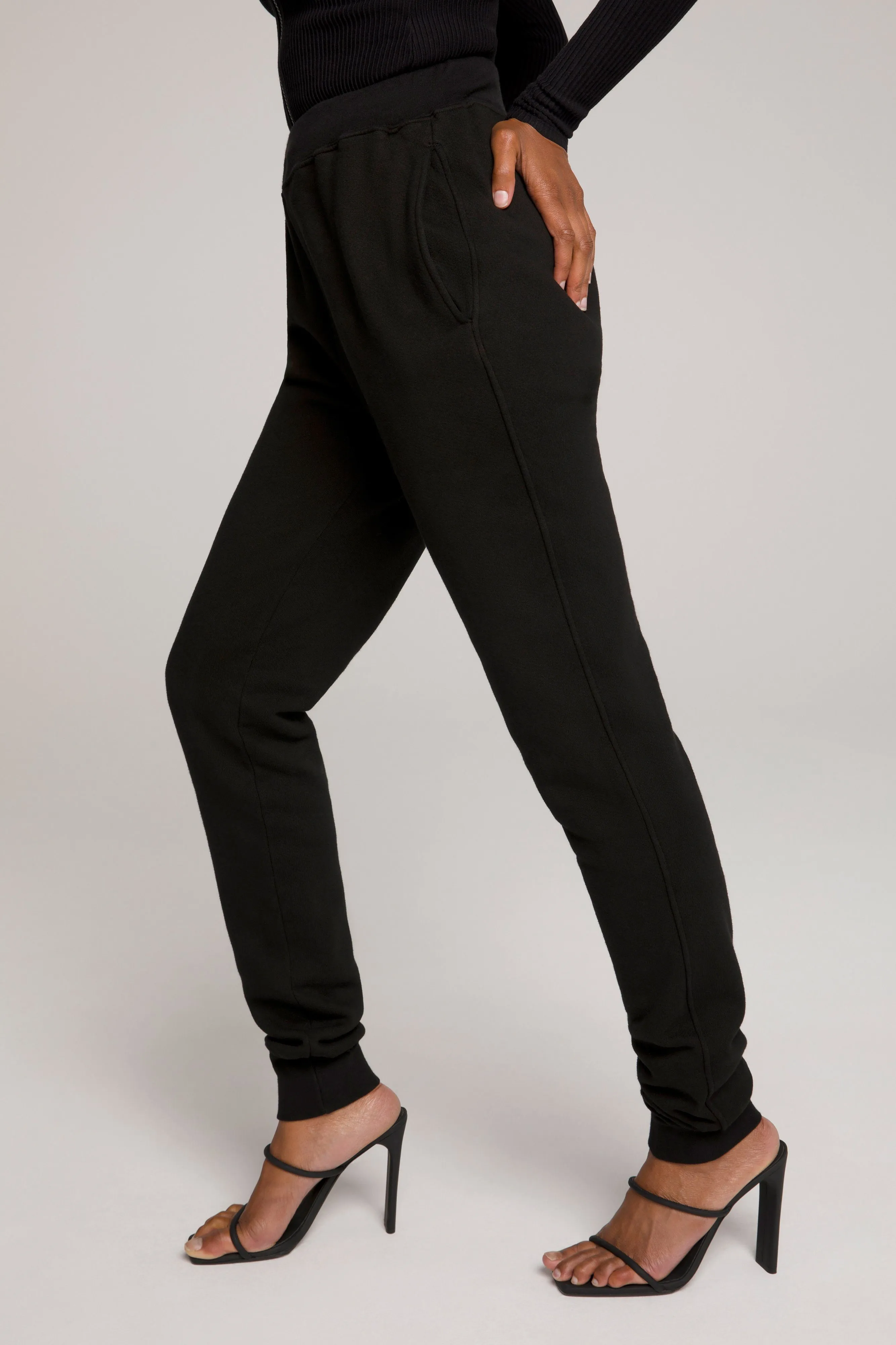 GOOD WAIST JOGGER | BLACK001