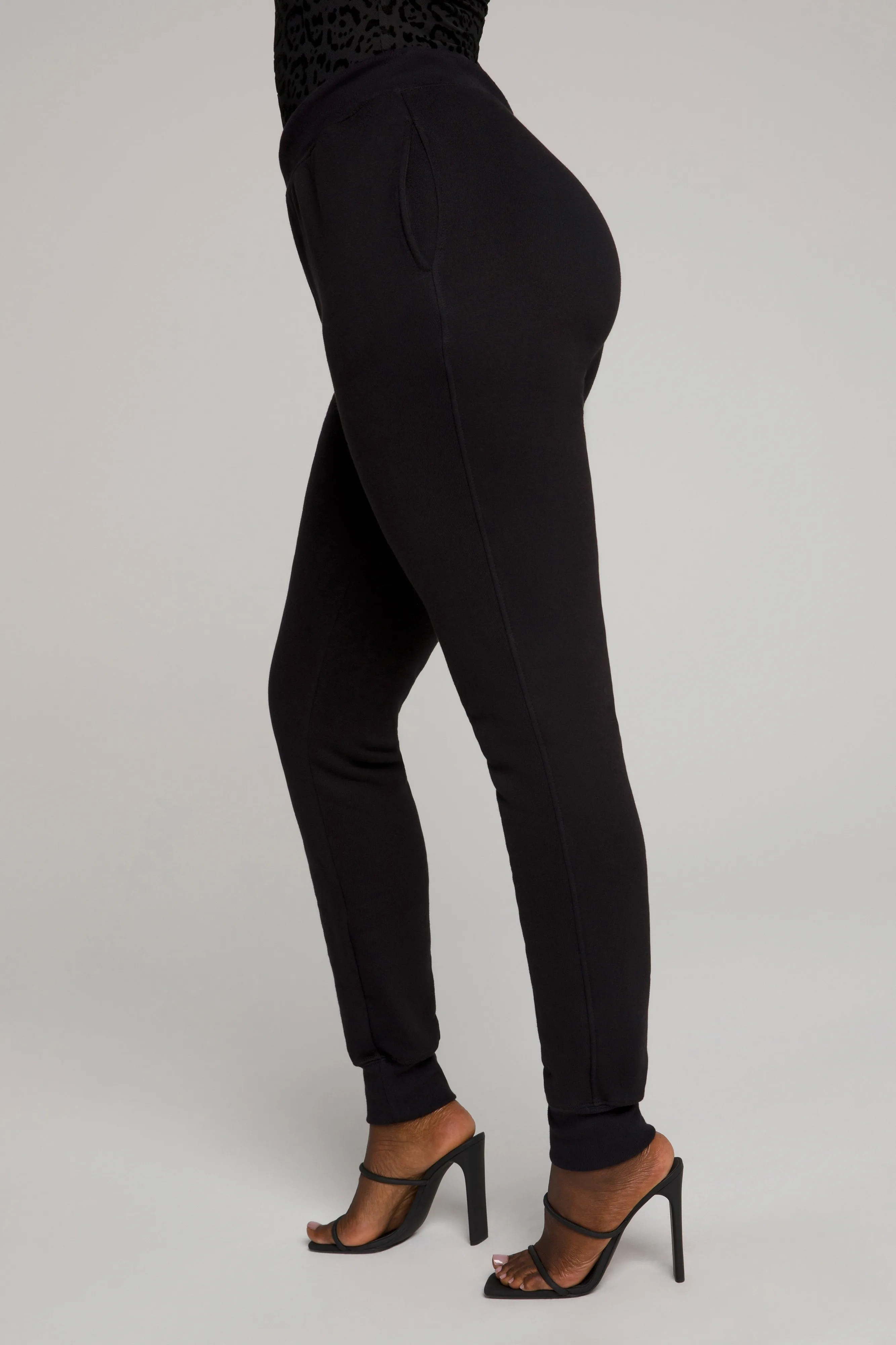 GOOD WAIST JOGGER | BLACK001