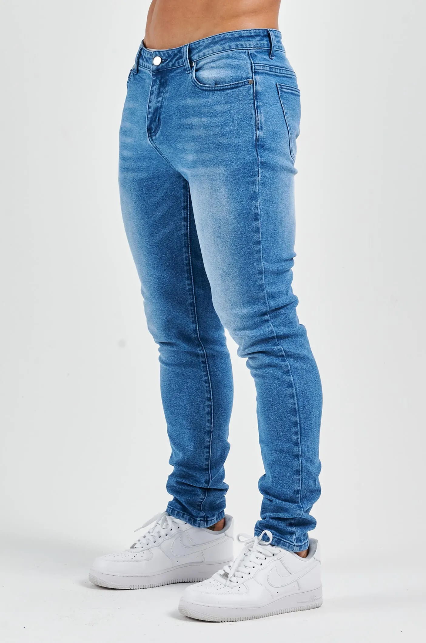 SLIM FIT JEANS 2.0 - SKY BLUE